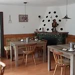 بيت ضيافة Alpenappartements Schwalbennestl