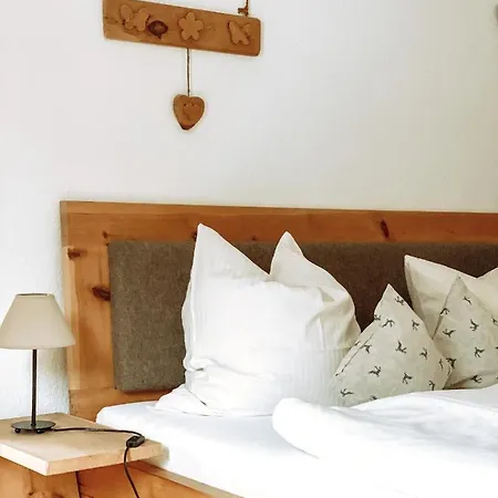 Alpenappartements Schwalbennestl 3* Миттенвальд