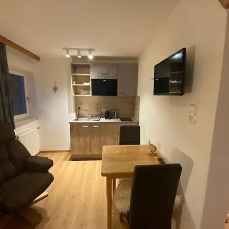 Alpenappartements Schwalbennestl Гостевой дом