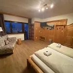Gasthof Schwalbennestl Mittenwald
