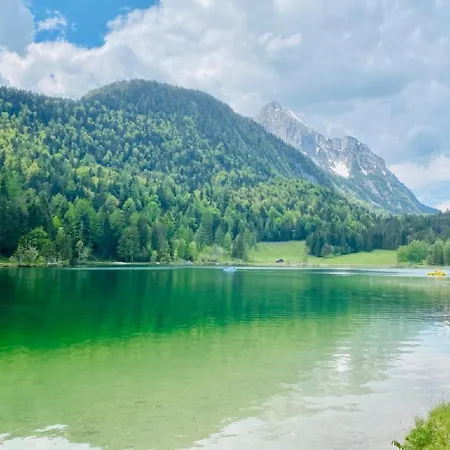Guest house Alpenappartements Schwalbennestl 3*
