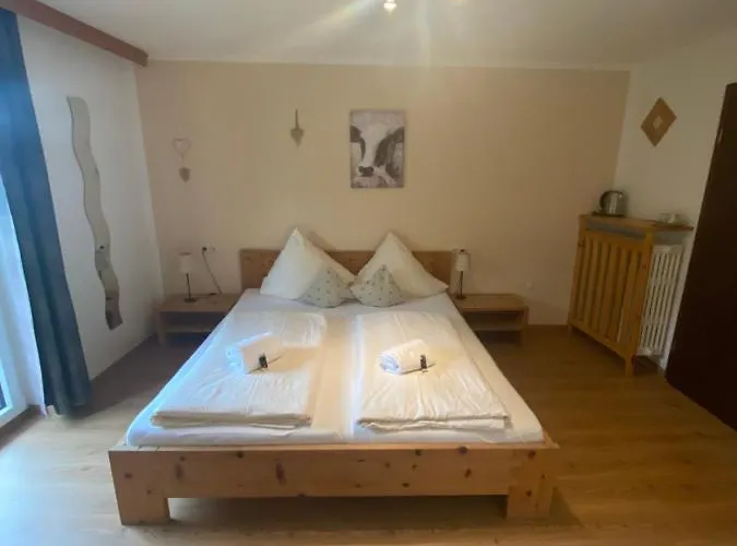 Gæstehus Alpenappartements Schwalbennestl 3*