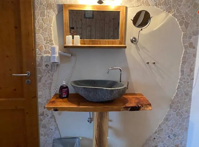 Gæstehus Alpenappartements Schwalbennestl