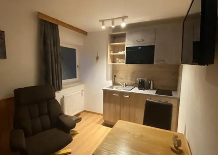 Gæstehus Alpenappartements Schwalbennestl 3*