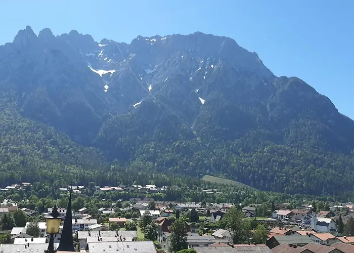 Alpenappartements Schwalbennestl Gæstehus 3*